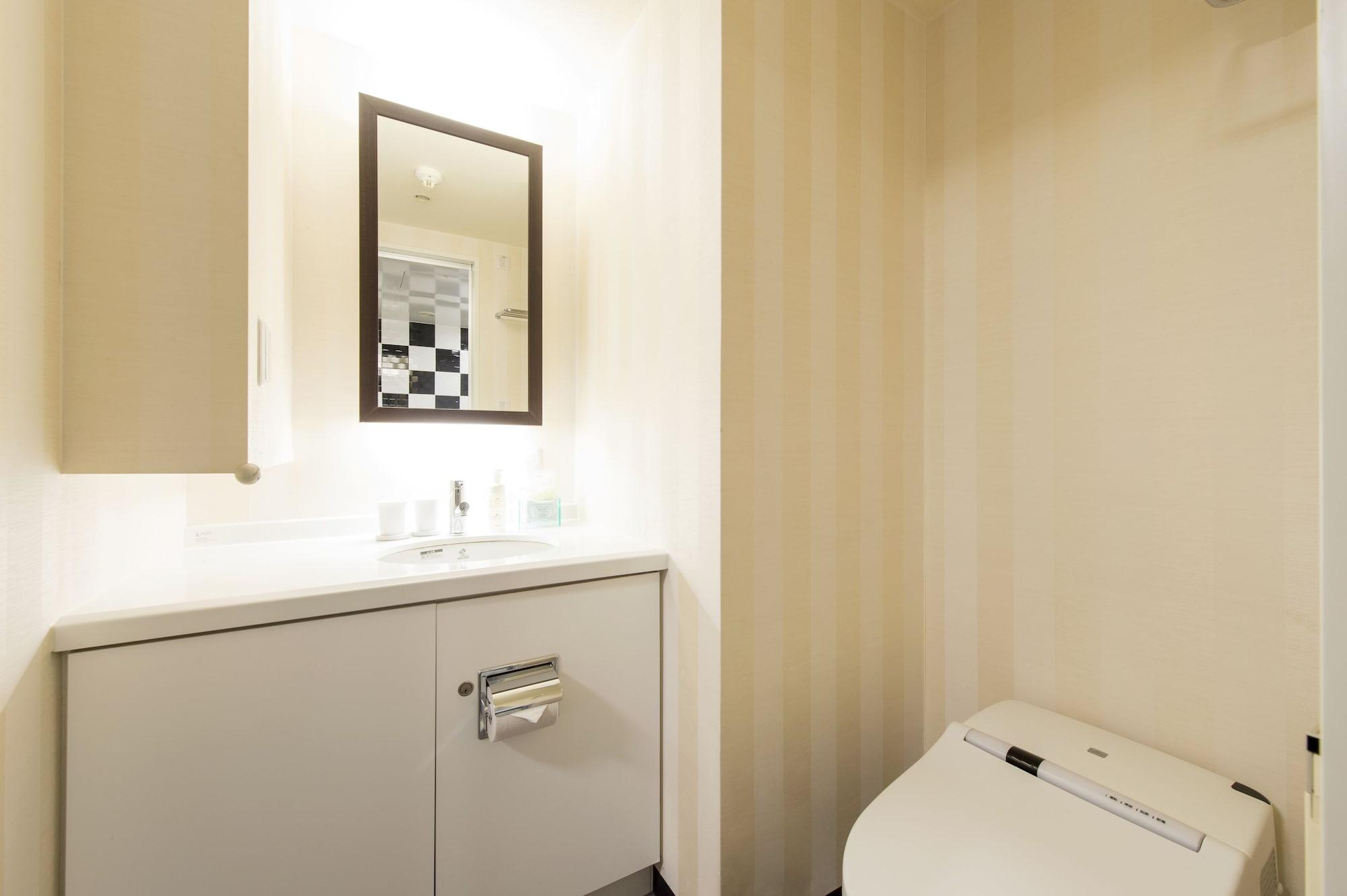 Hotel Villa Fontaine Tokyo-Shinjuku Bagian luar foto