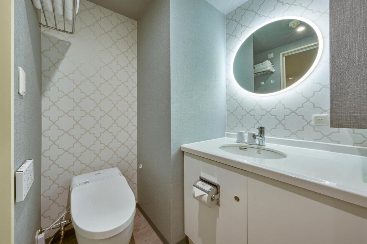 Hotel Villa Fontaine Tokyo-Shinjuku Bagian luar foto