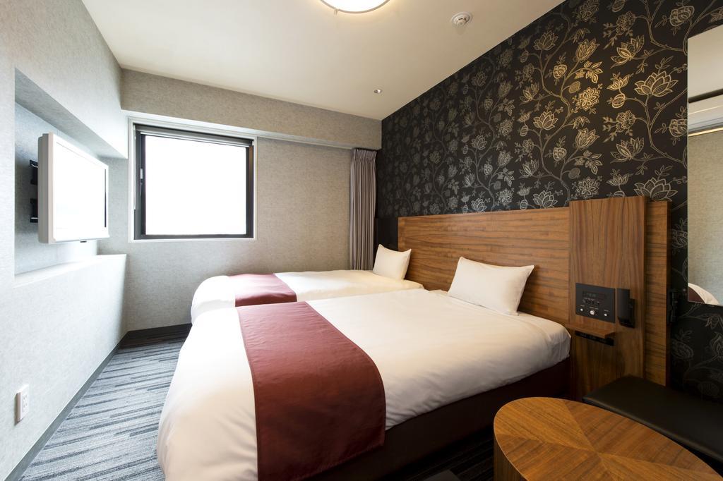 Hotel Villa Fontaine Tokyo-Shinjuku Bagian luar foto