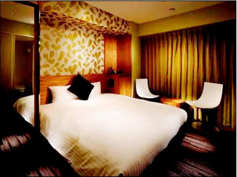 Hotel Villa Fontaine Tokyo-Shinjuku Bagian luar foto